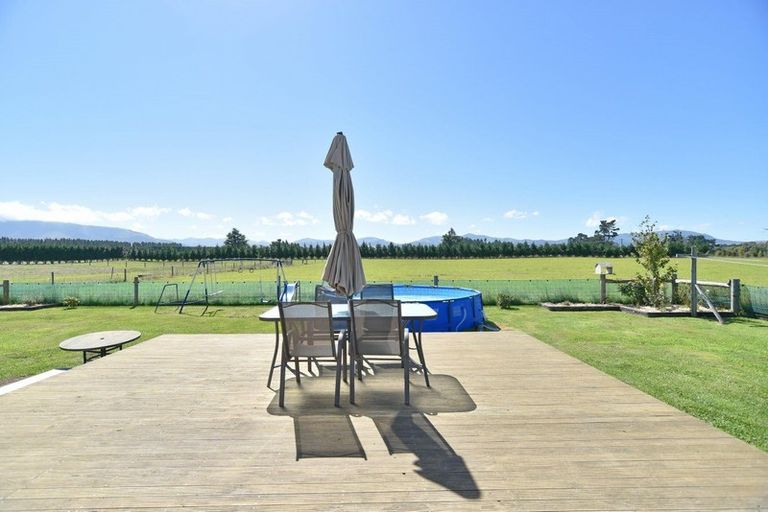 Photo of property in 133 Riverside Road, Okuku, Rangiora, 7473