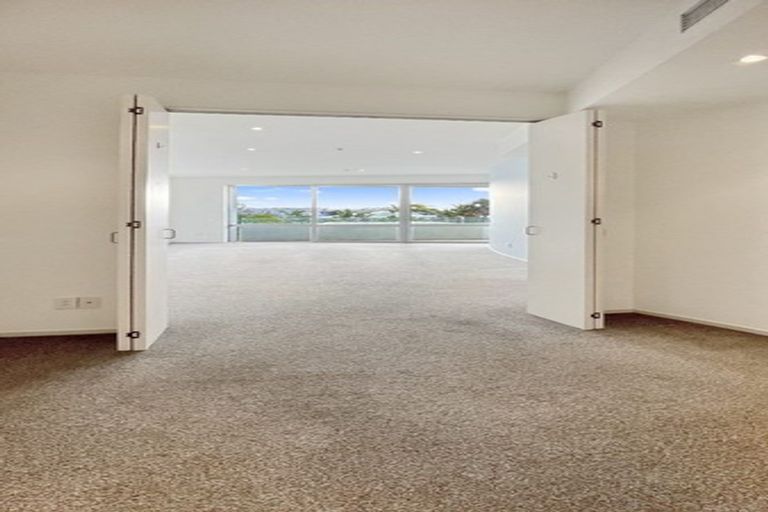 Photo of property in New Mirage, 302/88 The Strand, Parnell, Auckland, 1010