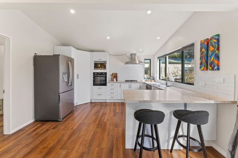 Photo of property in 15 Bird Lane, Wakefield, 7025