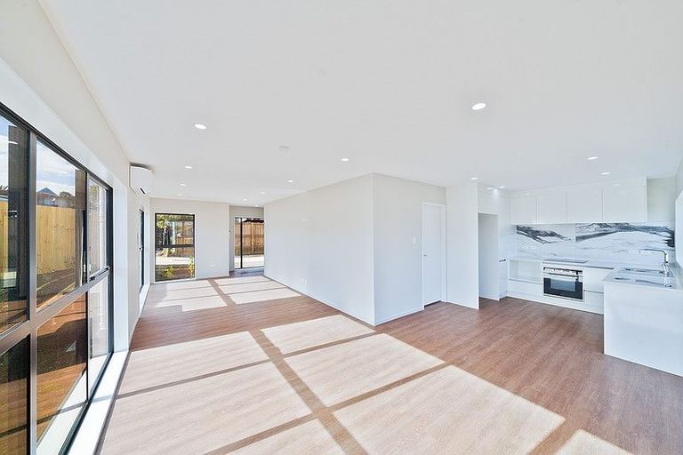 Photo of property in 11a Kimdale Place, Totara Heights, Auckland, 2105