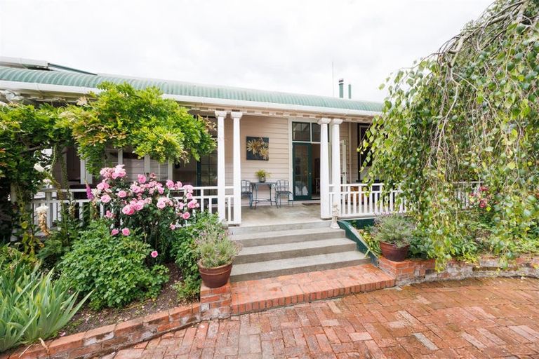 Photo of property in 552 Porewa Road, Marton, 4787