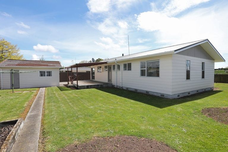 Photo of property in 3 Edward Street, Bulls, 4818