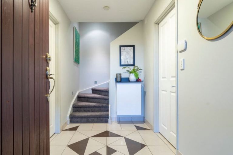 Photo of property in 64 Little John Drive, Bellevue, Tauranga, 3110