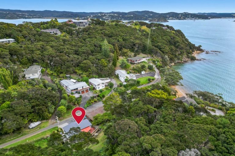 Photo of property in 20 Pomare Avenue, Russell, 0272