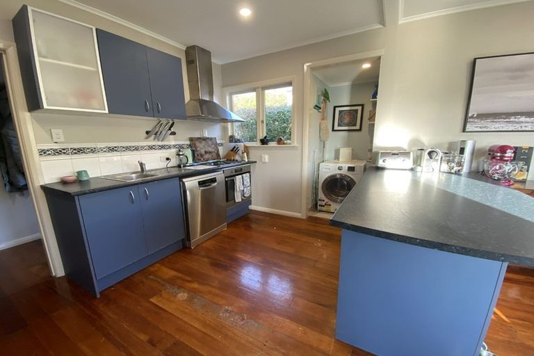 Photo of property in 112 Donald Street, Karori, Wellington, 6012