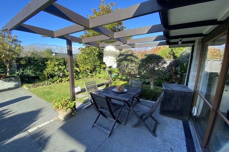 Photo of property in 1 Kopanga Road, Havelock North, 4130