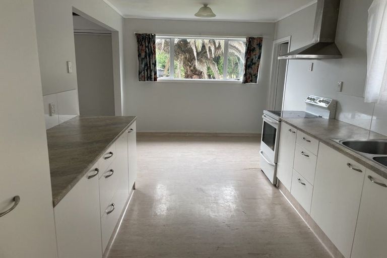 Photo of property in 5 Julian Place, Otara, Auckland, 2023