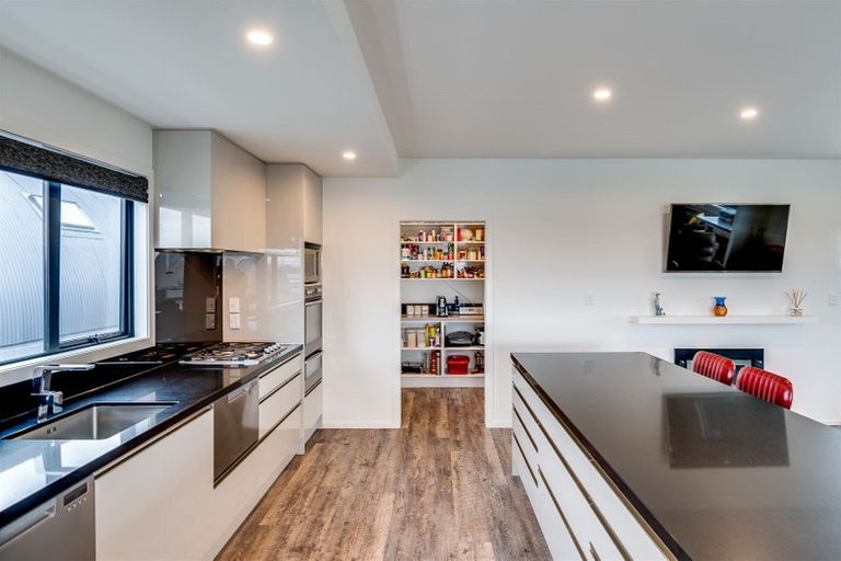 Photo of property in 54 Charles Street, Westshore, Napier, 4110