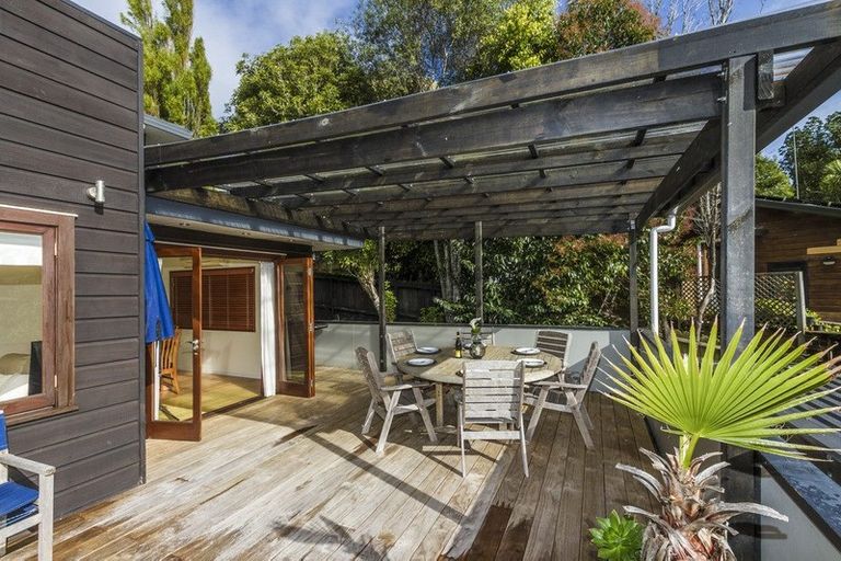 Photo of property in 37a Penzance Road, Mairangi Bay, Auckland, 0630