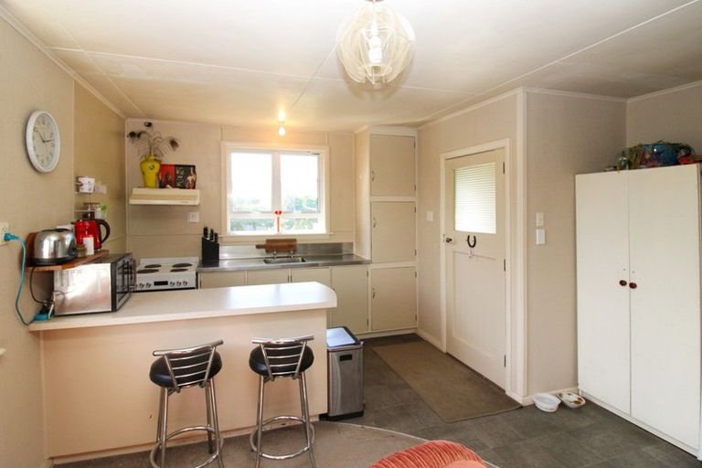 Photo of property in 8 Barrett Place, Carterton, 5713