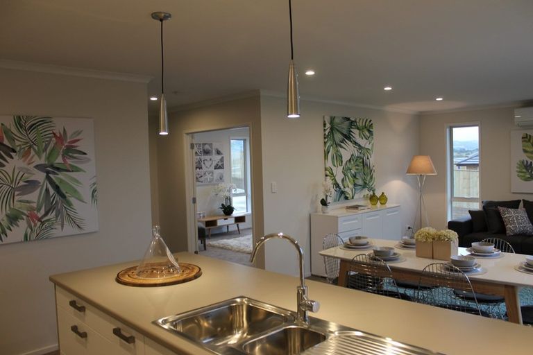 Photo of property in 12 Ulcoats Lane, Pokeno, 2402