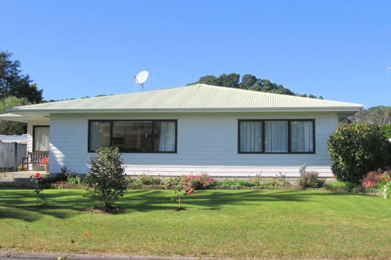 Photo of property in 119 Moana Anu Anu Avenue, Whangamata, 3620