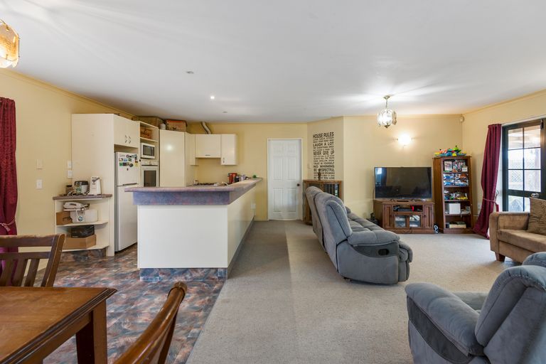 Photo of property in 51a Mortlake Street, Islington, Christchurch, 8042