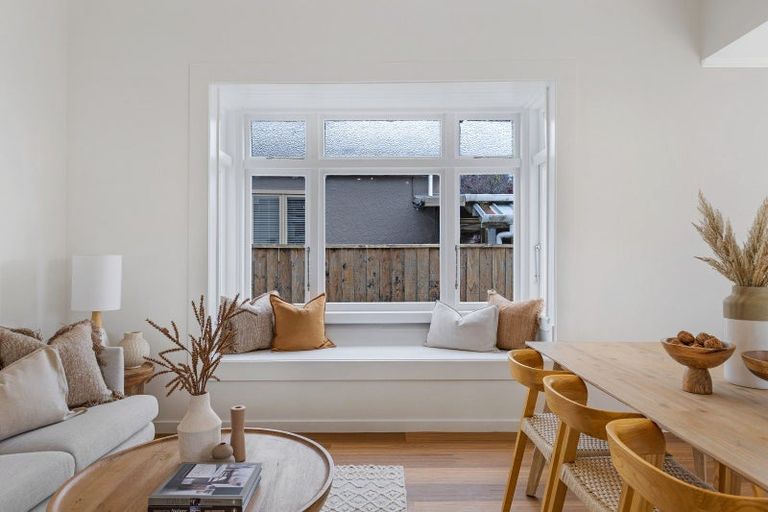 Photo of property in 11 Rosalie Terrace, Kelvin Grove, Palmerston North, 4414