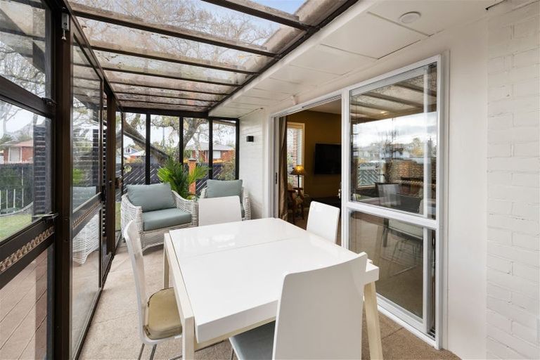 Photo of property in 60 Burnside Crescent, Burnside, Christchurch, 8053