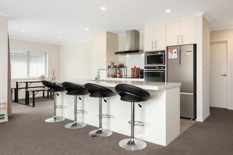 Photo of property in 6 Teachers Court, Papamoa Beach, Papamoa, 3118