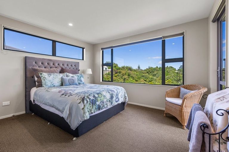 Photo of property in 189 Heta Road, Highlands Park, New Plymouth, 4312