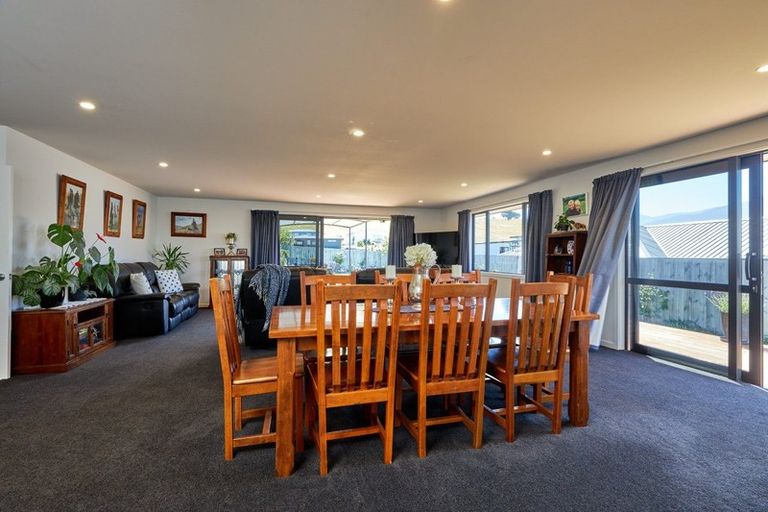 Photo of property in 6 Tauhou Place, Kaikoura, 7300