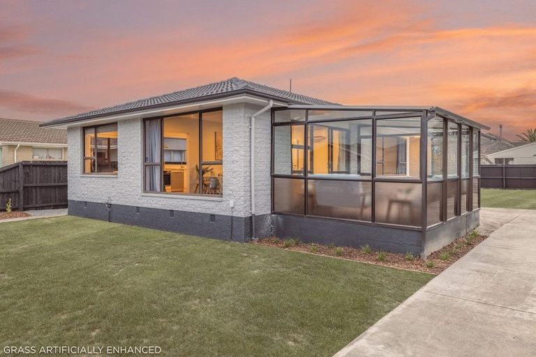 Photo of property in 9 Shetland Street, Woolston, Christchurch, 8062