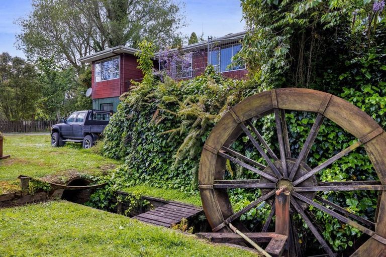 Photo of property in 25 Falstaff Street, Stratford, 4332