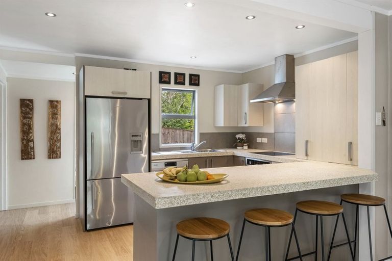 Photo of property in 52 Danbury Drive, Torbay, Auckland, 0630