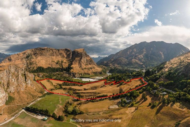 Photo of property in 16 Littles Road, Arthurs Point, Queenstown, 9371