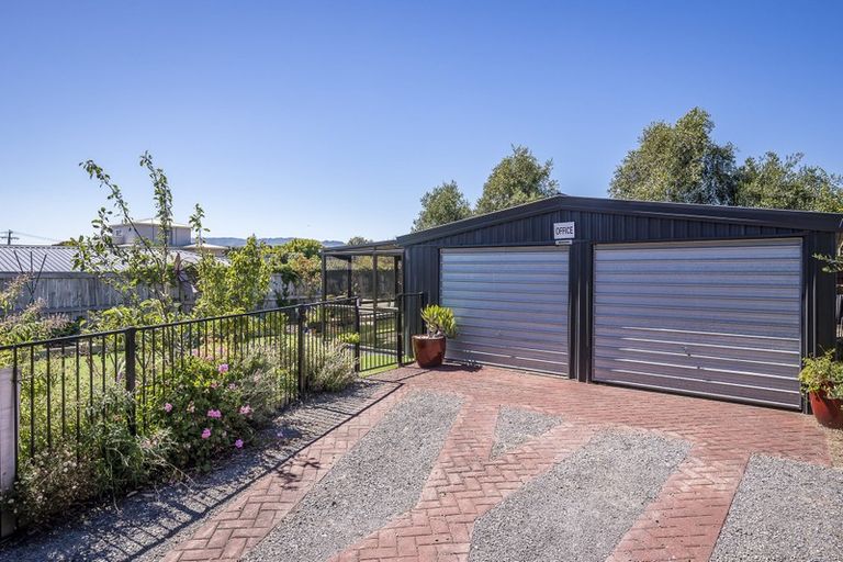 Photo of property in 140 Manly Street, Paraparaumu Beach, Paraparaumu, 5032