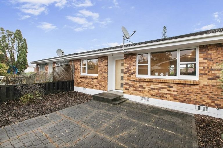 Photo of property in 2/59 Cardiff Road, Pakuranga, Auckland, 2010