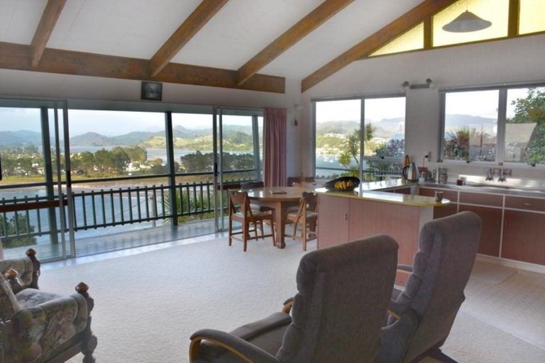 Photo of property in 24 Tairua Terrace, Tairua, 3508