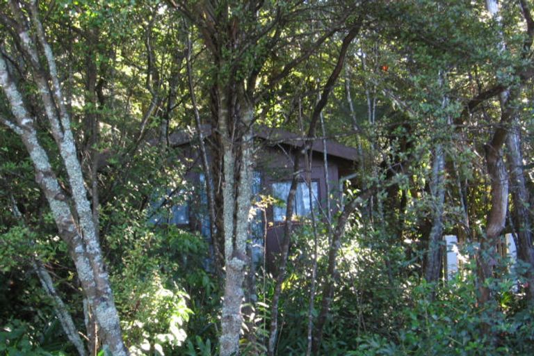 Photo of property in 45 Kopiko Road, Titirangi, Auckland, 0604