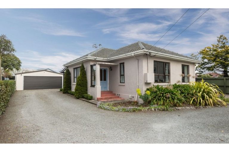 Photo of property in 43 Johns Road, Belfast, Christchurch, 8051