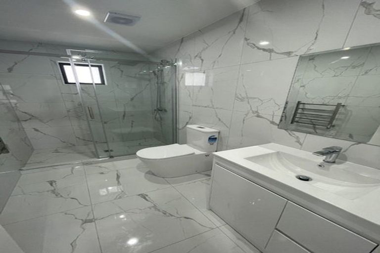 Photo of property in 105b Great South Road, Manurewa, Auckland, 2102