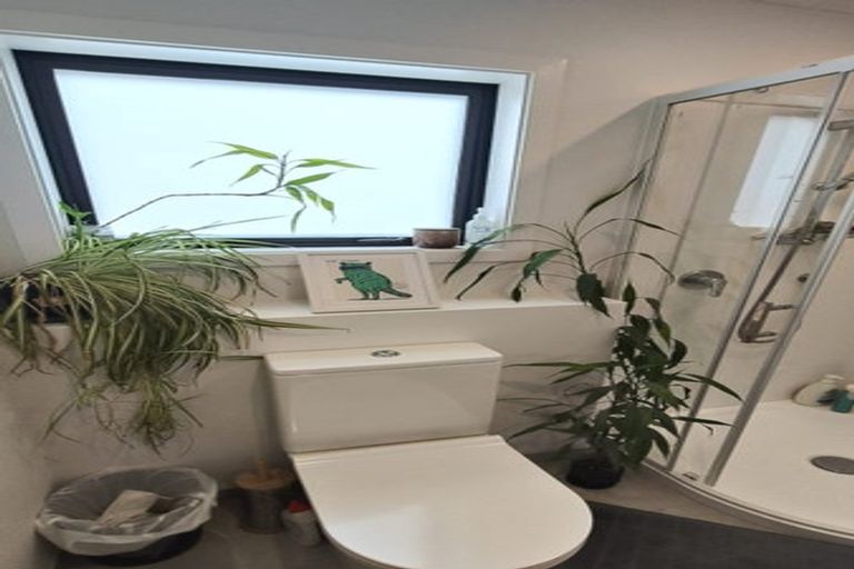 Photo of property in 8 Silverstream Road, Crofton Downs, Wellington, 6035