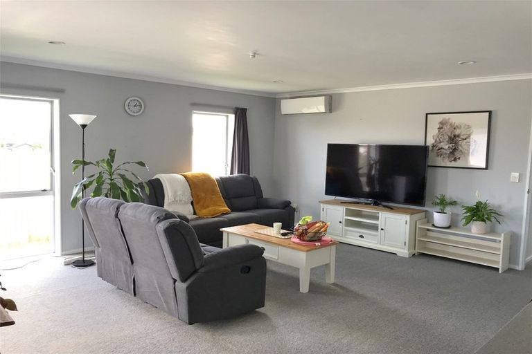 Photo of property in 26 Pointon Glade, Grandview Heights, Hamilton, 3200