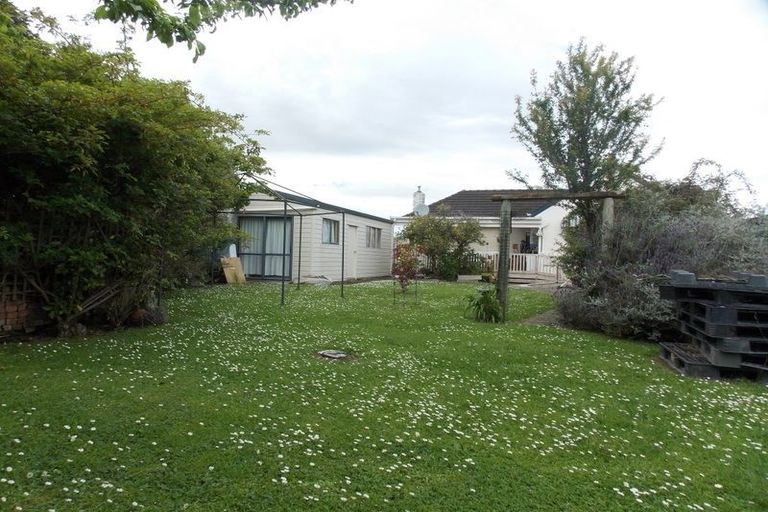 Photo of property in 25 Rewa Street, Takaro, Palmerston North, 4412