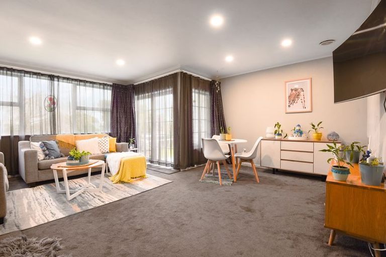 Photo of property in 17 Glenfield Road, Owhata, Rotorua, 3010