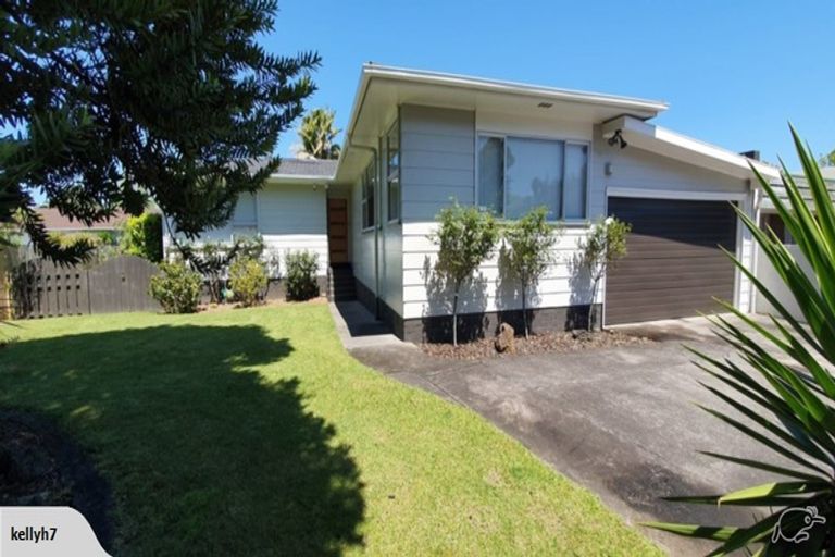 Photo of property in 3 Mckinstry Avenue, Mangere East, Auckland, 2024
