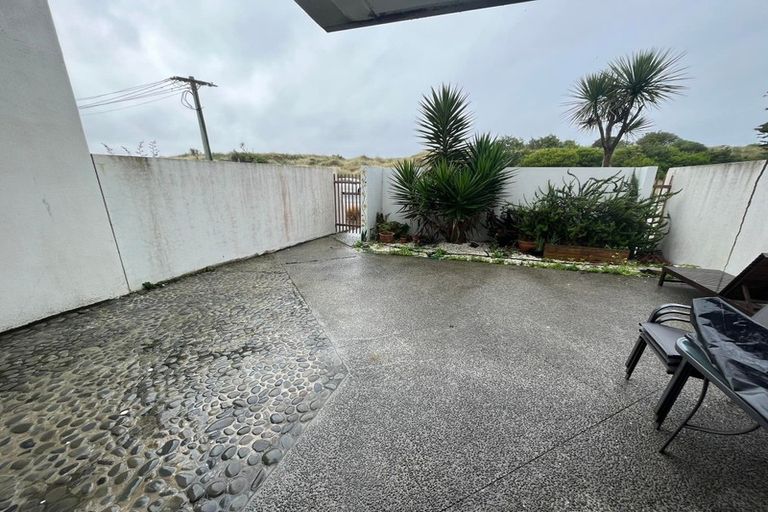 Photo of property in 2/272 Marine Parade, New Brighton, Christchurch, 8061
