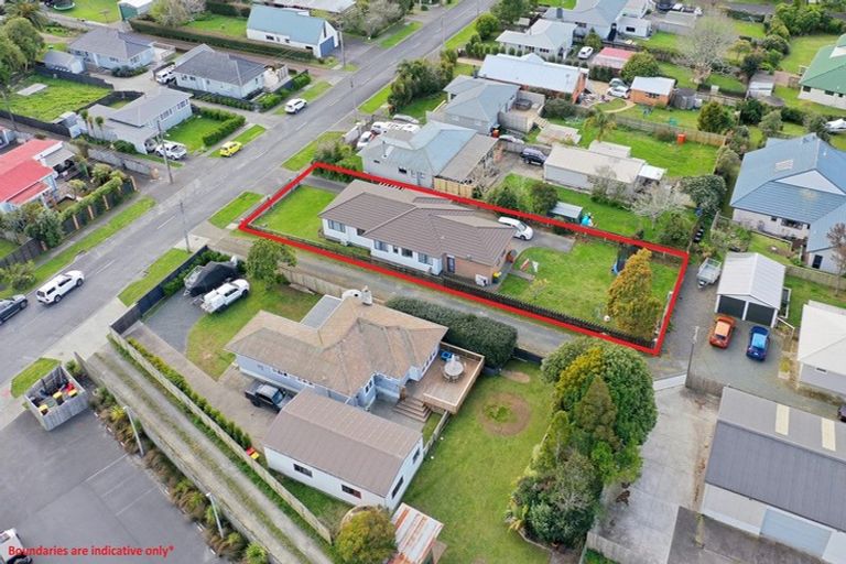 Photo of property in 9 Tapu Road, Huapai, Kumeu, 0810
