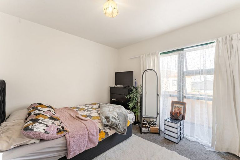 Photo of property in 59k Astley Avenue, New Lynn, Auckland, 0600