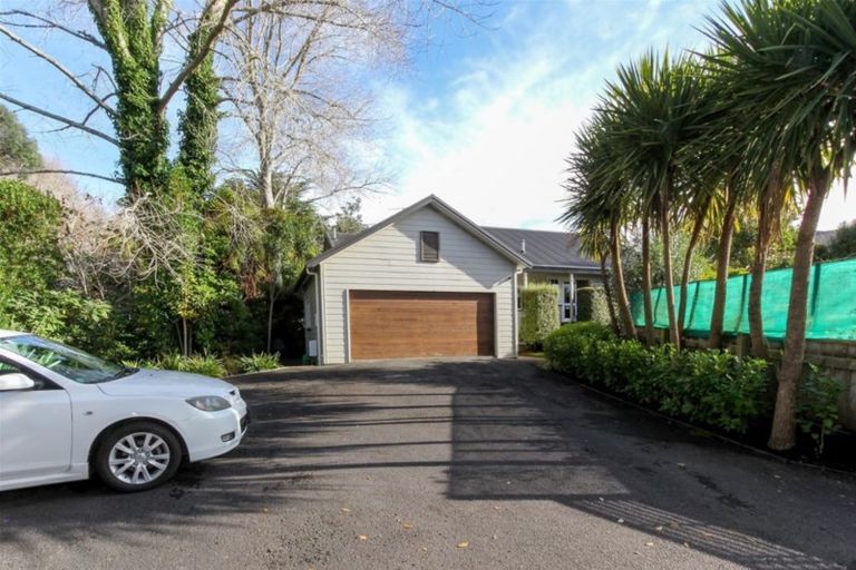 Photo of property in 52a Poplar Grove, Whalers Gate, New Plymouth, 4310