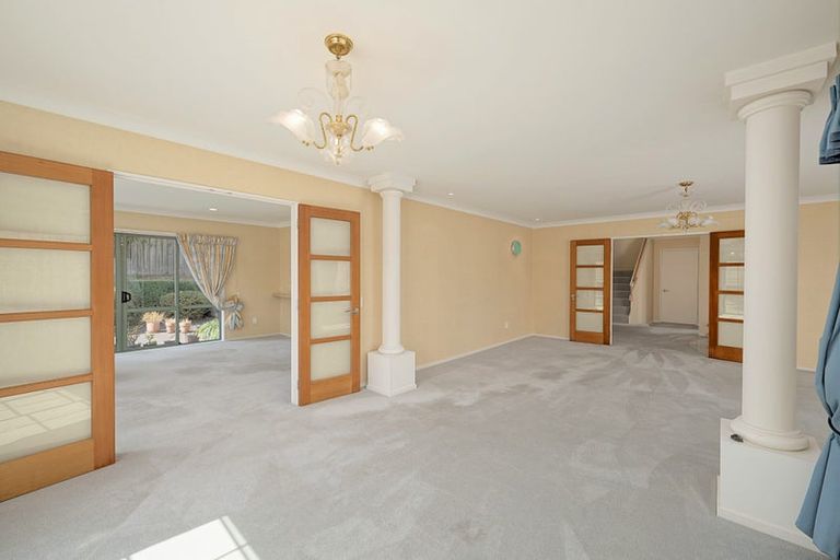 Photo of property in 2/2 Hobie Court, West Harbour, Auckland, 0618