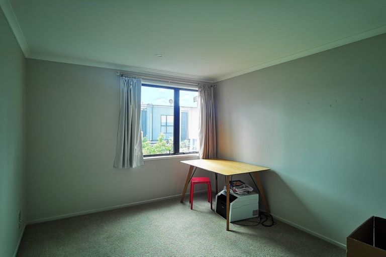 Photo of property in 12 Spotted Dove Road, Hobsonville, Auckland, 0616