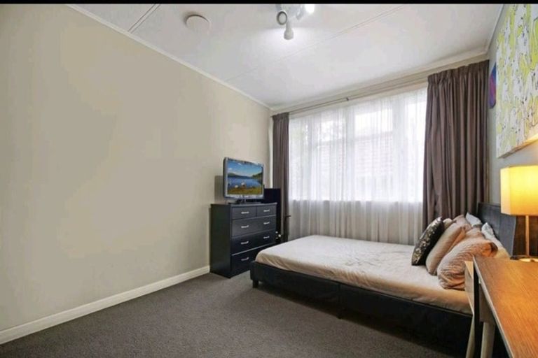 Photo of property in 111 Porchester Road, Papakura, 2110