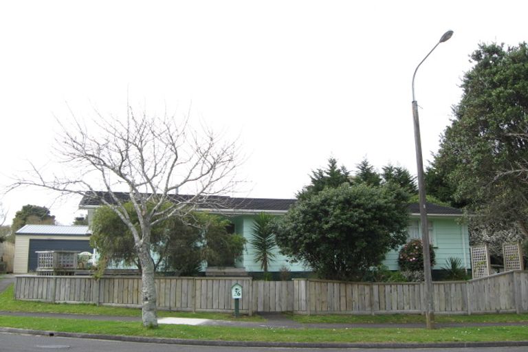 Photo of property in 26 Vancouver Place, Marfell, New Plymouth, 4310