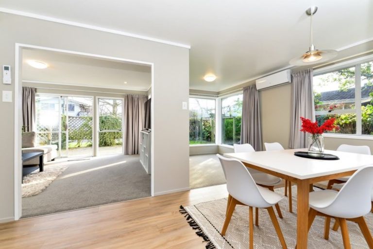 Photo of property in 2 Montana Place, Dinsdale, Hamilton, 3204