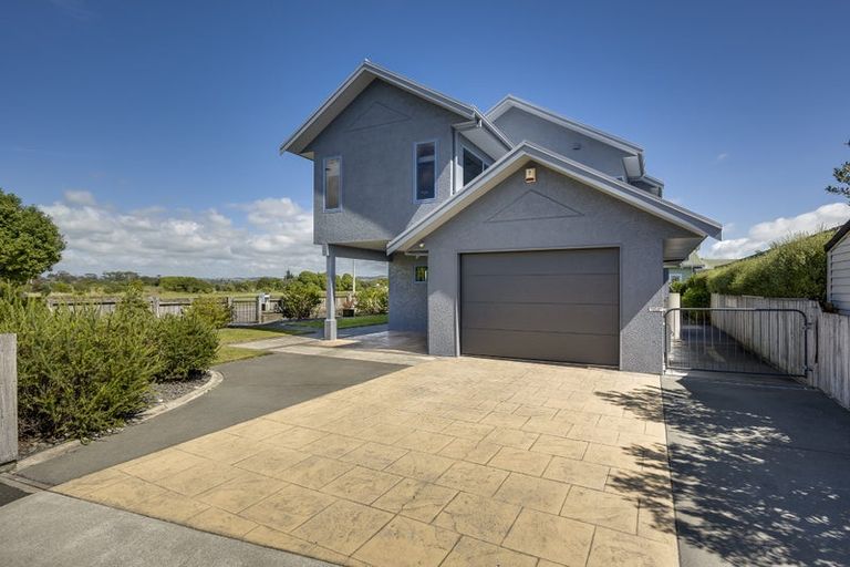 Photo of property in 69 Meeanee Quay, Westshore, Napier, 4110