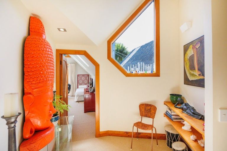 Photo of property in 355 Turitea Road, Turitea, Palmerston North, 4472