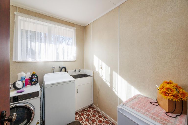 Photo of property in 3 Frimley Street, Awapuni, Palmerston North, 4412