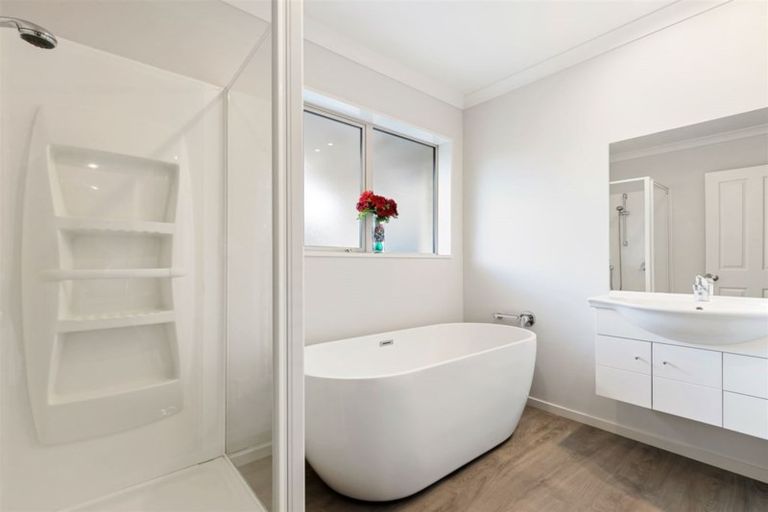 Photo of property in 10 Cathcart Crescent, Prebbleton, 7604